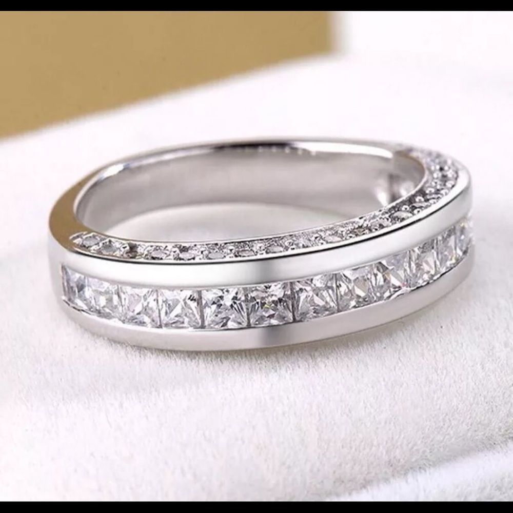 WEDDING BAND